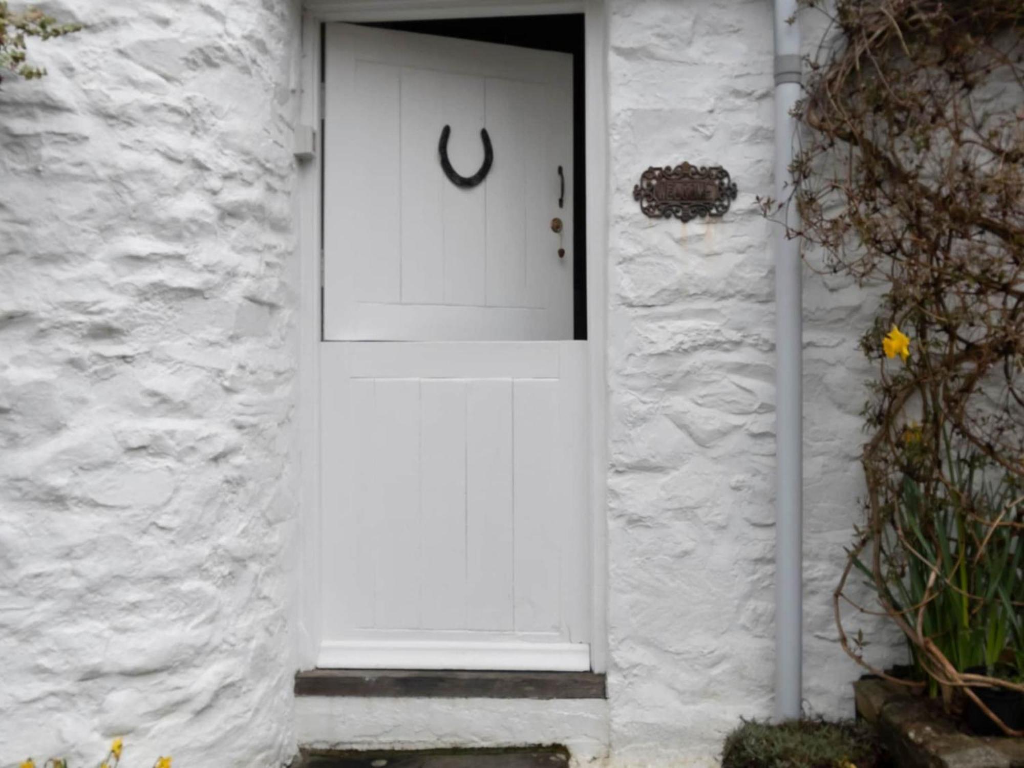 Secluded Holiday Home In Ceredigion With Garden Pennant  Buitenkant foto