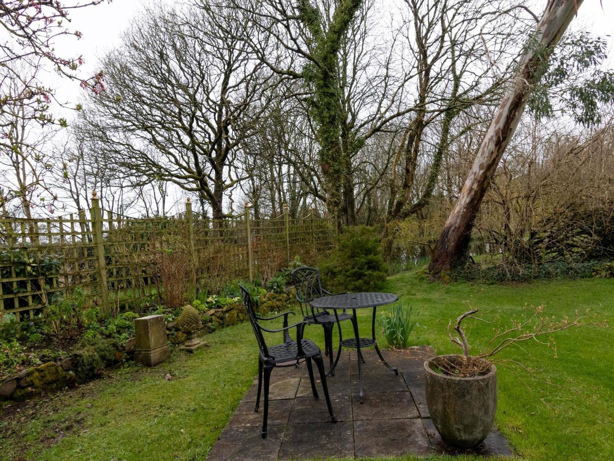 Secluded Holiday Home In Ceredigion With Garden Pennant  Buitenkant foto